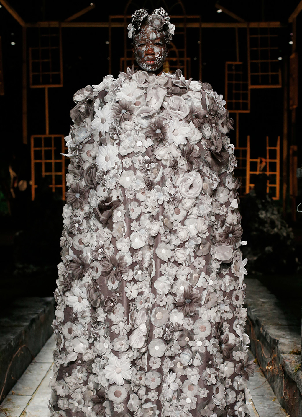 THOM BROWNE FALL 2022 RUNWAY - LOOK 23