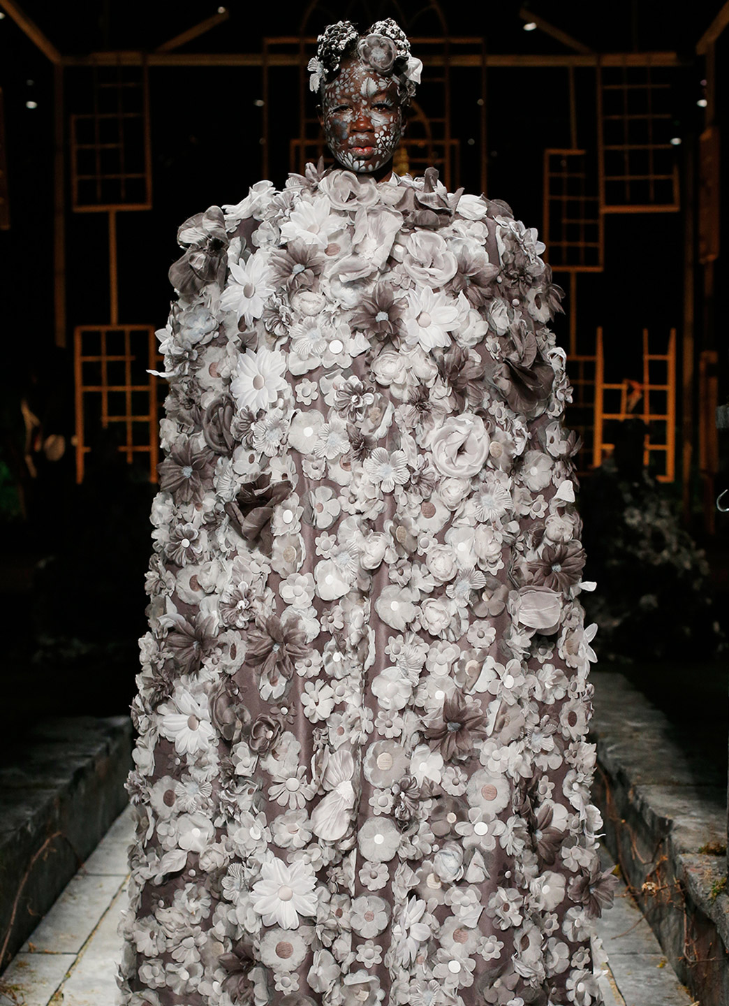 THOM BROWNE FALL 2022 RUNWAY - LOOK 33