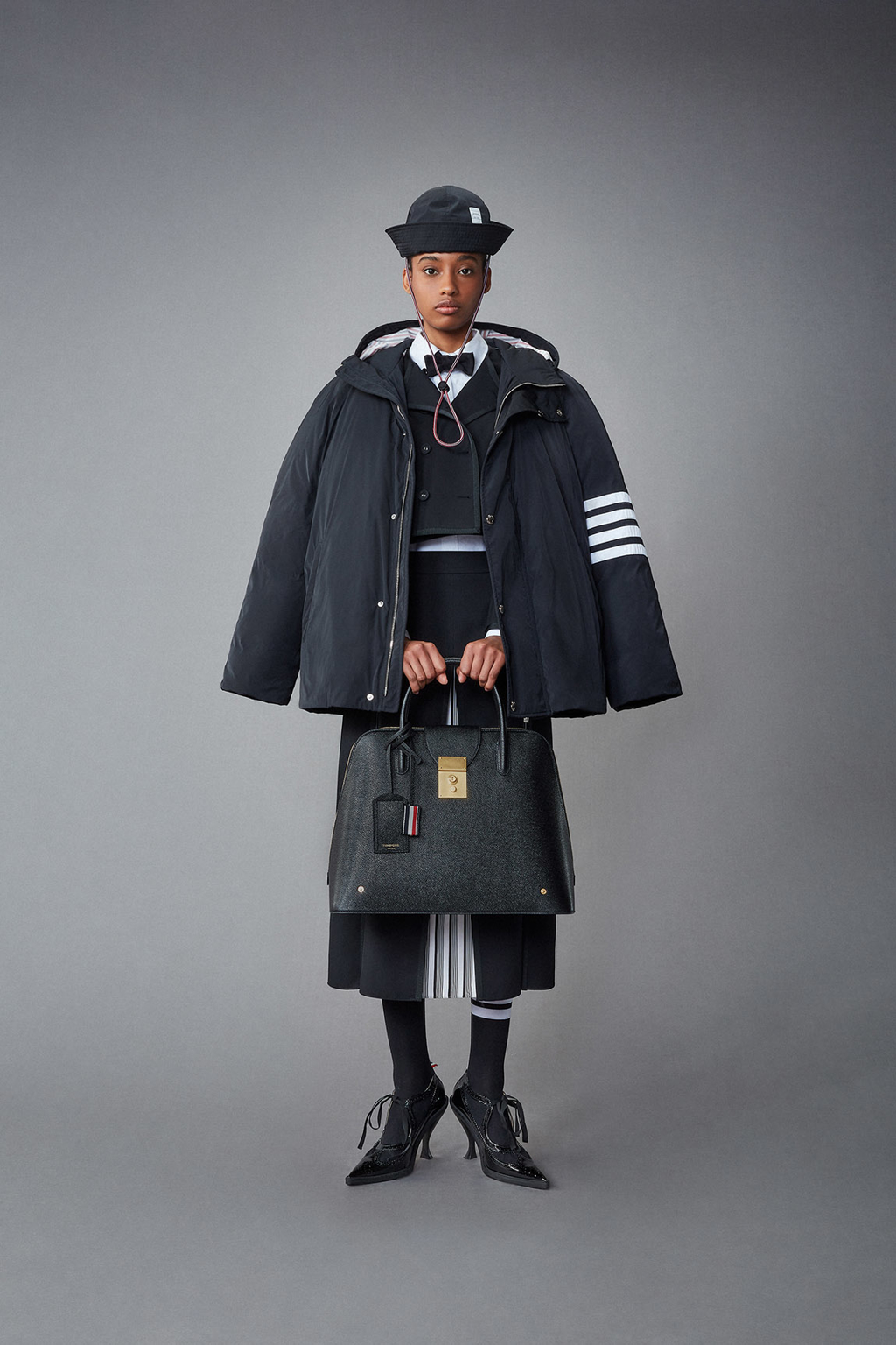 THOM BROWNE WOMENS SPRING 1 2022 - LOOK 37